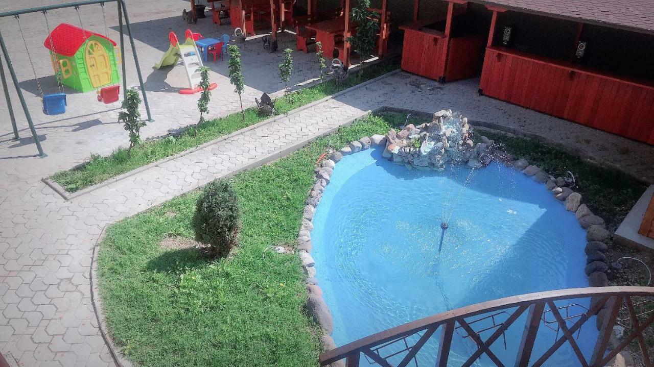 Harmony Hotel Κουμάνοβο Εξωτερικό φωτογραφία