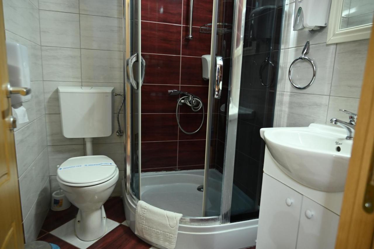Harmony Hotel Κουμάνοβο Εξωτερικό φωτογραφία