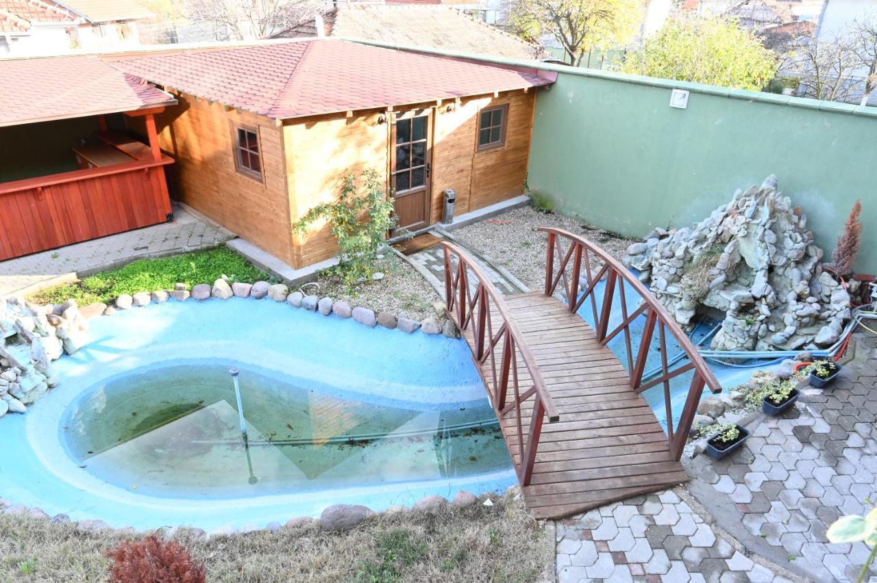 Harmony Hotel Κουμάνοβο Εξωτερικό φωτογραφία